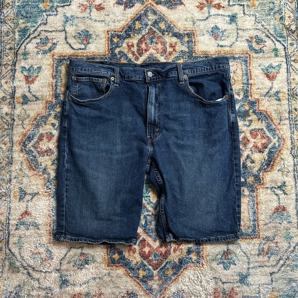 Levi’s 412 Dark Wash Denim Shorts Size 40